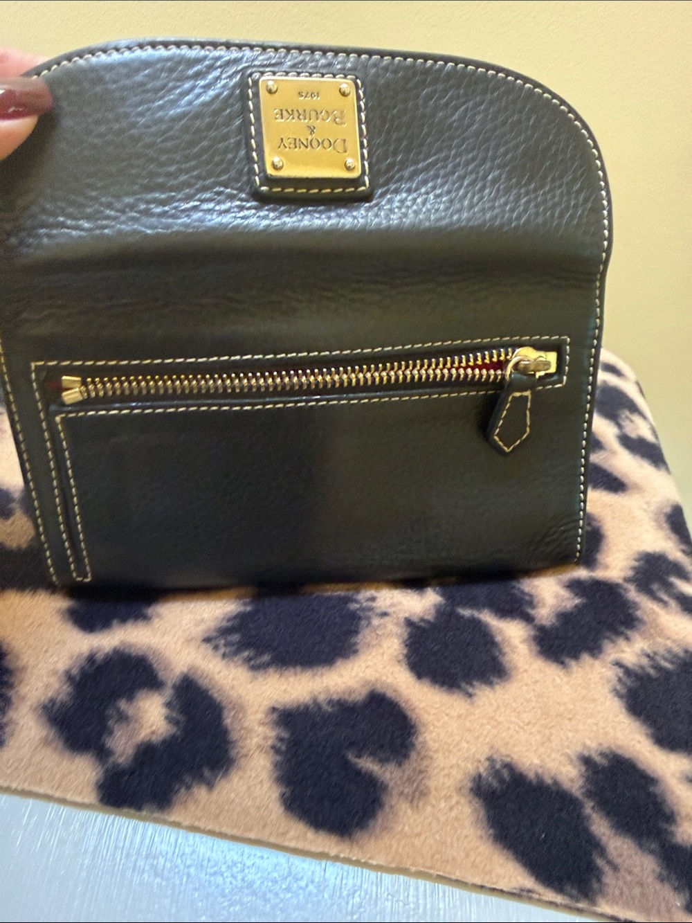 Dooney & Bourke Black Leather Continental Wallet - Picture 7 of 8
